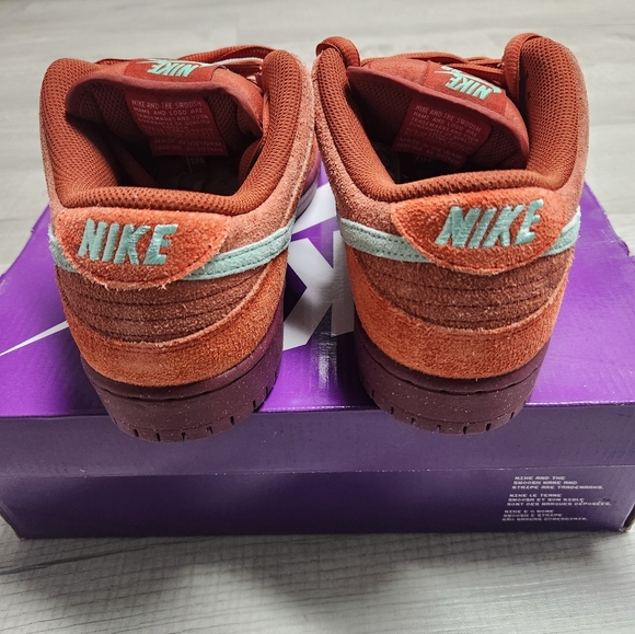 SOLD!!Nike SB Rosewood - Picture 4 of 5